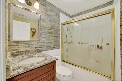 986 Cliff Avenue Yorktown Heights NY 10598
