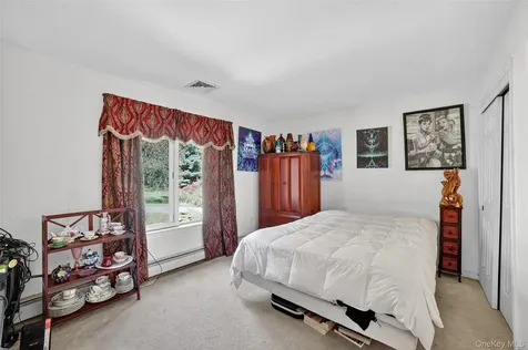 986 Cliff Avenue Yorktown Heights NY 10598