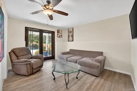986 Cliff Avenue Yorktown Heights NY 10598