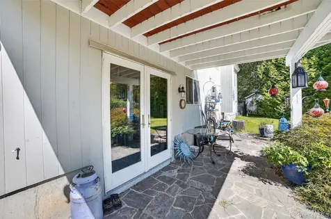 986 Cliff Avenue Yorktown Heights NY 10598