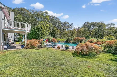 986 Cliff Avenue Yorktown Heights NY 10598