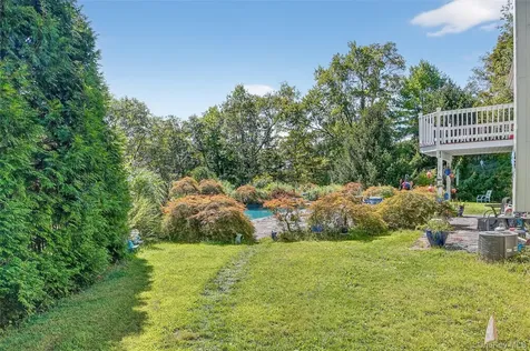986 Cliff Avenue Yorktown Heights NY 10598