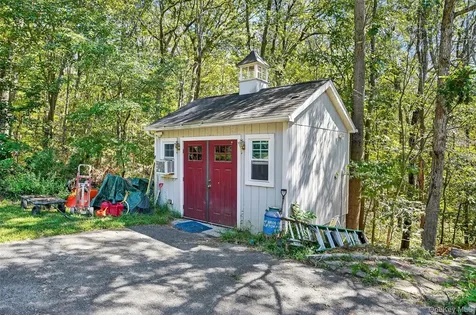 986 Cliff Avenue Yorktown Heights NY 10598