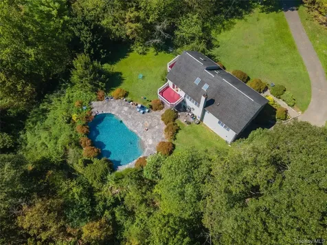 986 Cliff Avenue Yorktown Heights NY 10598
