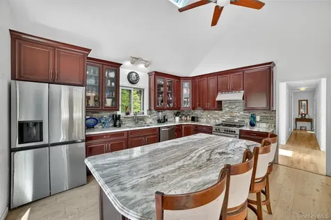986 Cliff Avenue Yorktown Heights NY 10598