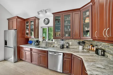986 Cliff Avenue Yorktown Heights NY 10598