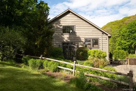 155 Wey Road Rhinebeck NY 12572