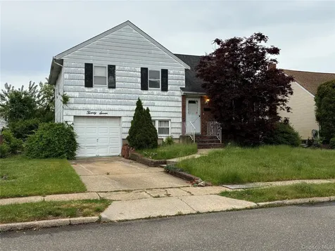 27 Elizabeth Drive Bethpage NY 11714