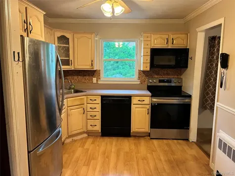 27 Elizabeth Drive Bethpage NY 11714