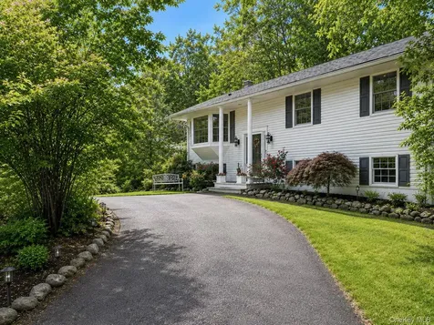 111 Ludvigh Road Bardonia NY 10954