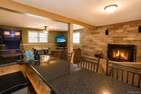 111 Ludvigh Road Bardonia NY 10954