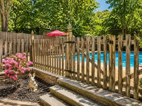111 Ludvigh Road Bardonia NY 10954