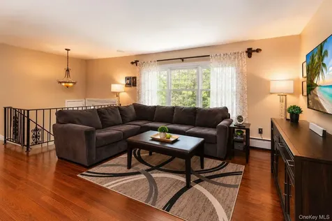 111 Ludvigh Road Bardonia NY 10954