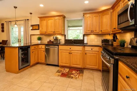 111 Ludvigh Road Bardonia NY 10954