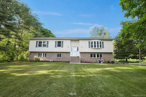 9 Evan Road Dover Plains NY 12522