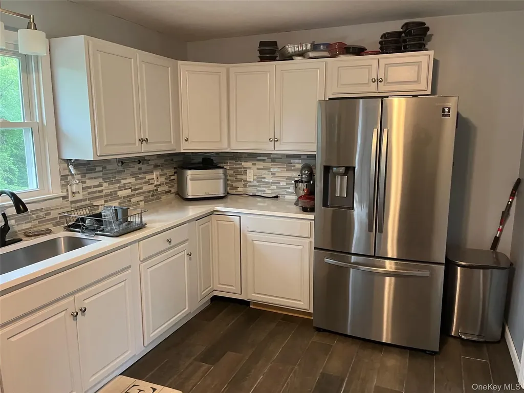 47 Mountain View Drive Pleasant Valley NY 12569