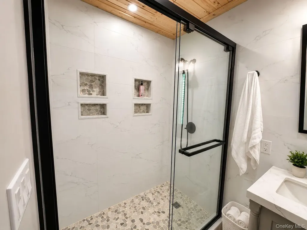 47 Mountain View Drive Pleasant Valley NY 12569