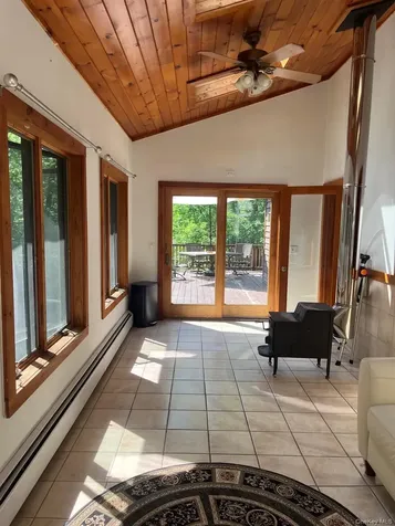 82 Indian Lake Road Putnam Valley NY 10579
