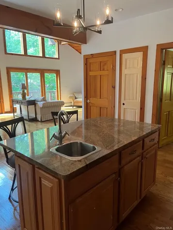 82 Indian Lake Road Putnam Valley NY 10579