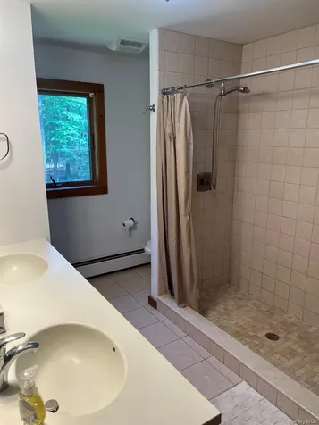 82 Indian Lake Road Putnam Valley NY 10579