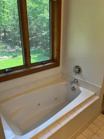82 Indian Lake Road Putnam Valley NY 10579