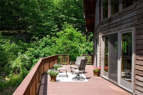 82 Indian Lake Road Putnam Valley NY 10579