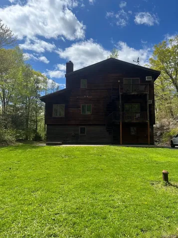 82 Indian Lake Road Putnam Valley NY 10579