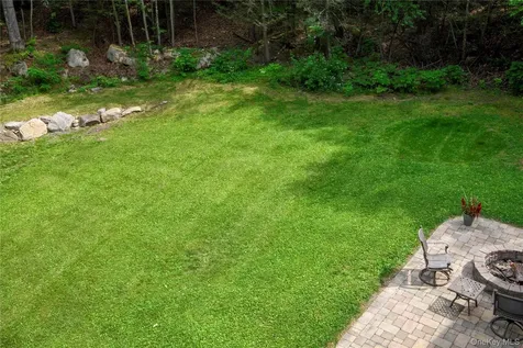 82 Indian Lake Road Putnam Valley NY 10579