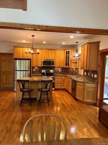 82 Indian Lake Road Putnam Valley NY 10579