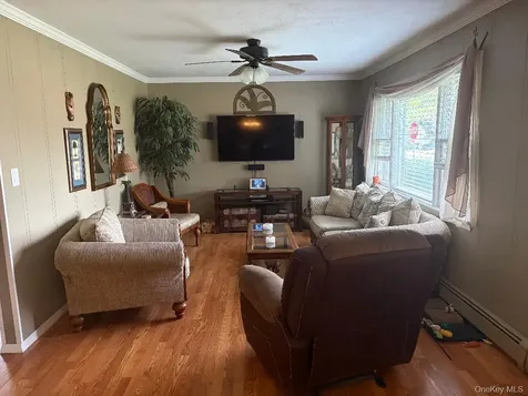388 1st Avenue Bayport NY 11705
