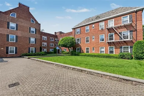 1815 Palmer Avenue Larchmont NY 10538