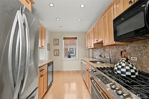 1815 Palmer Avenue Larchmont NY 10538