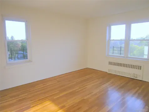 585 Mclean Avenue Yonkers NY 10705