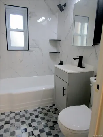 585 Mclean Avenue Yonkers NY 10705