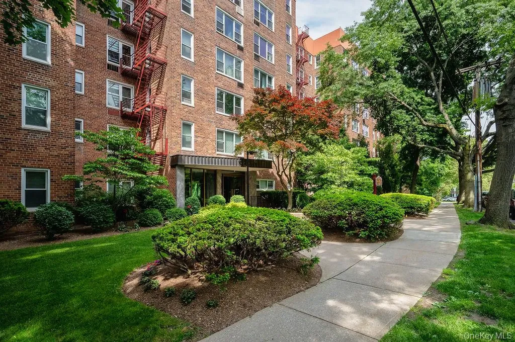 100 Dehaven Drive Yonkers NY 10703
