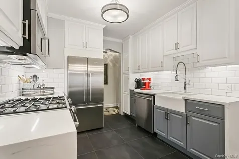250 Bronxville Road Bronxville NY 10708