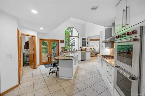 12 Parks Wood Drive Cornwall NY 12518