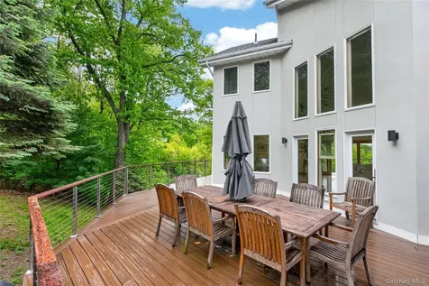 12 Parks Wood Drive Cornwall NY 12518