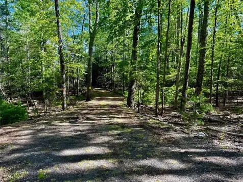 101 Stone Road Hurley NY 12491