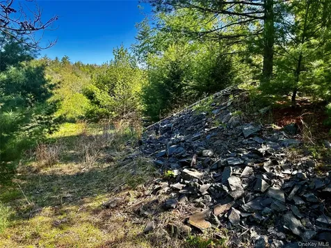 101 Stone Road Hurley NY 12491