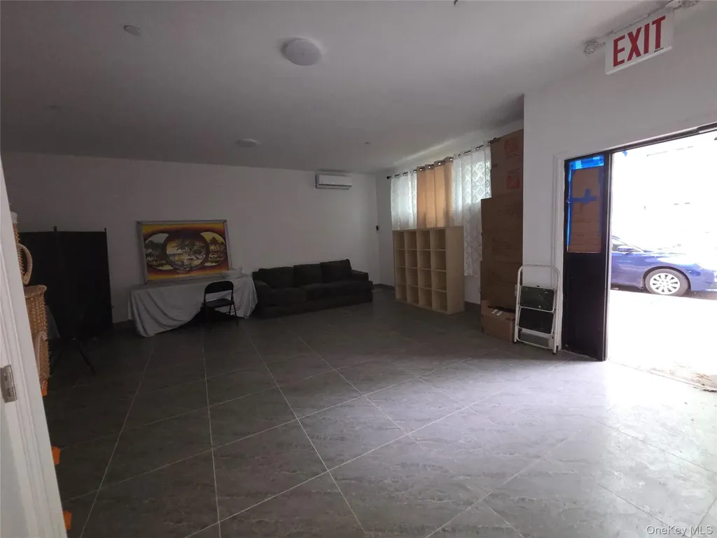 810 E 165th Street Bronx NY 10459