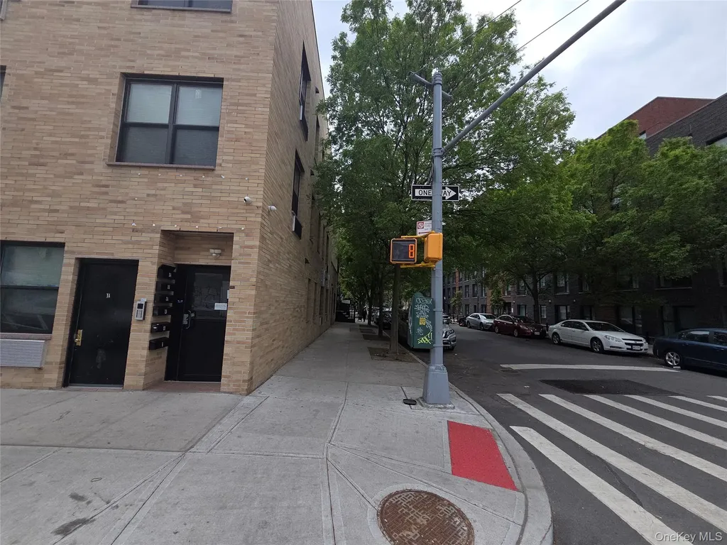 810 E 165th Street Bronx NY 10459