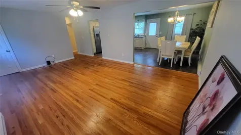 12 High Ridge Road Poughkeepsie NY 12603