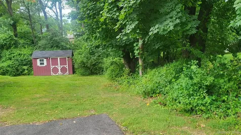 12 High Ridge Road Poughkeepsie NY 12603