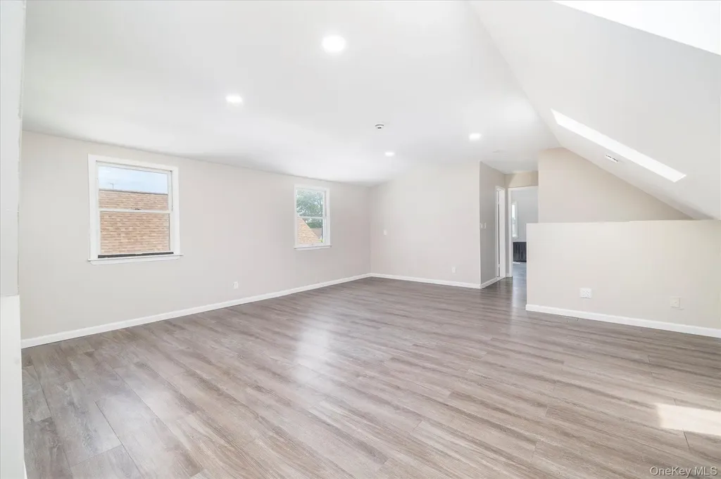 191 Raff Avenue Mineola NY 11501