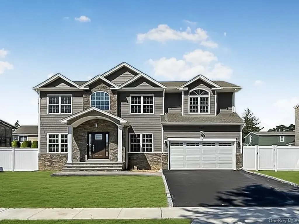 51 Michigan Avenue Massapequa NY 11758