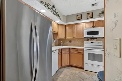 40 Spruce Ridge Drive Fishkill NY 12524