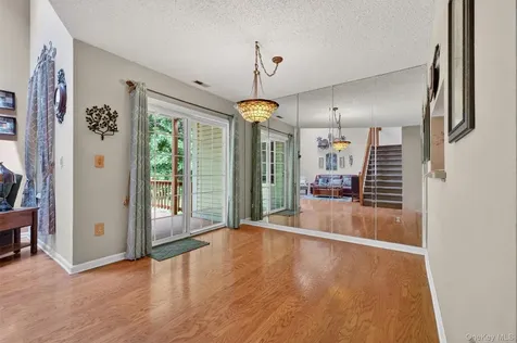 40 Spruce Ridge Drive Fishkill NY 12524