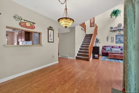 40 Spruce Ridge Drive Fishkill NY 12524