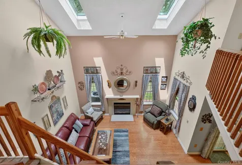 40 Spruce Ridge Drive Fishkill NY 12524